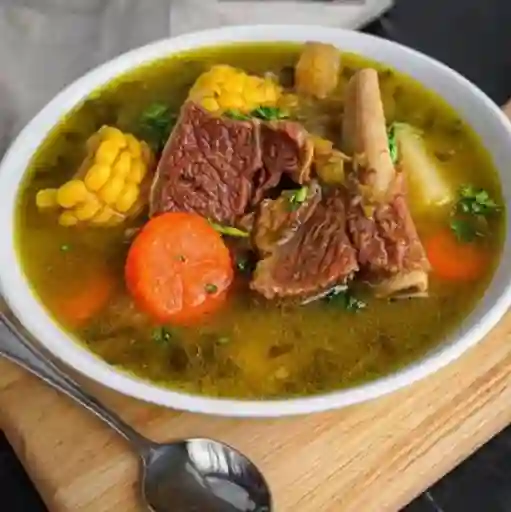 Sopa de Costilla de Res