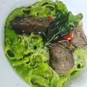 Fettuccine Al Pesto con Filete Ahumado