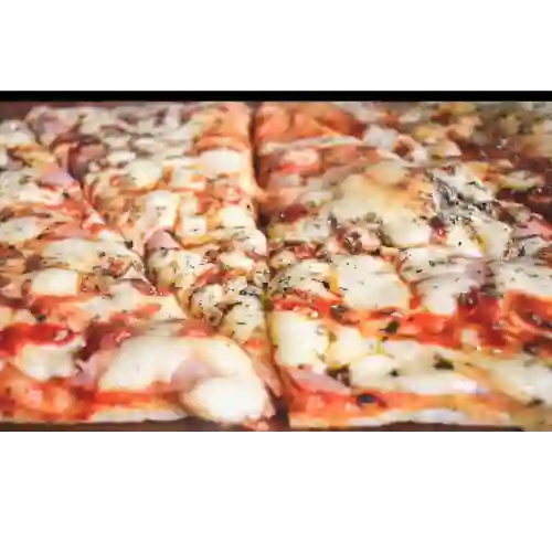 Pizza Mediana 23 X 30 Cm