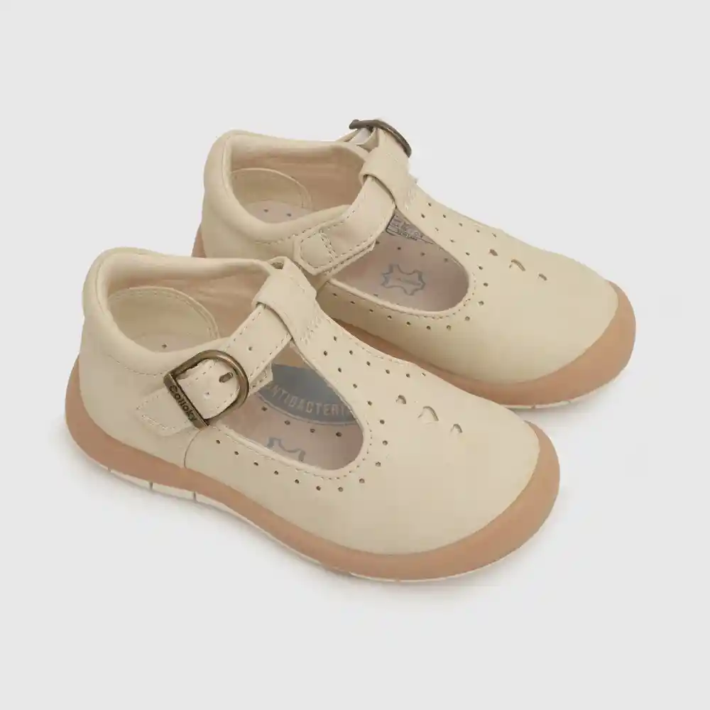 Zapatos Reina Para Niña Beige Talla 22