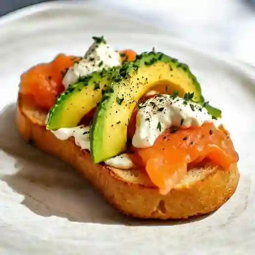 Brioche Con Salmon Ahumado