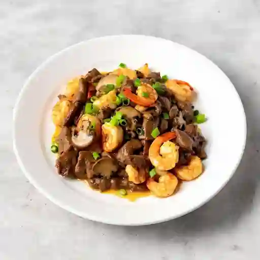 Carne Camarón con Champiñones