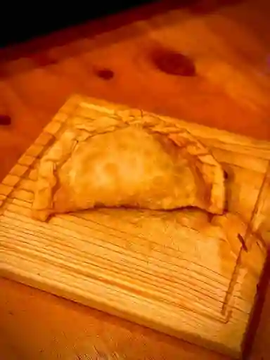 Empanada frita de camarón queso