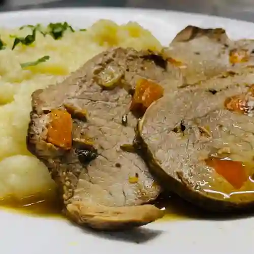 Carne Mechada Al Plato