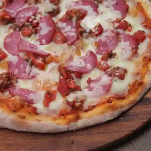 Pizza Saleroni Familiar