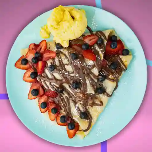Crepe frutilla arándano gelato