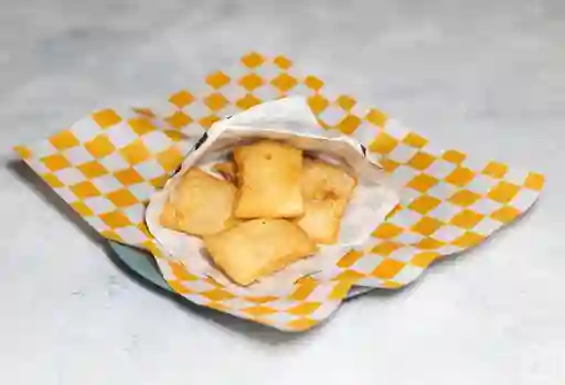 Empanadas Fritas de Queso