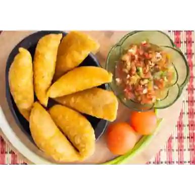 20 Empanada Colombianas de Carne Papa