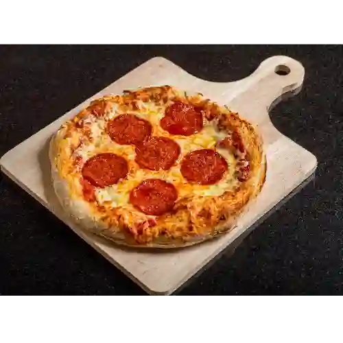 Pepperoni Individual + Bebida Lata 350ml