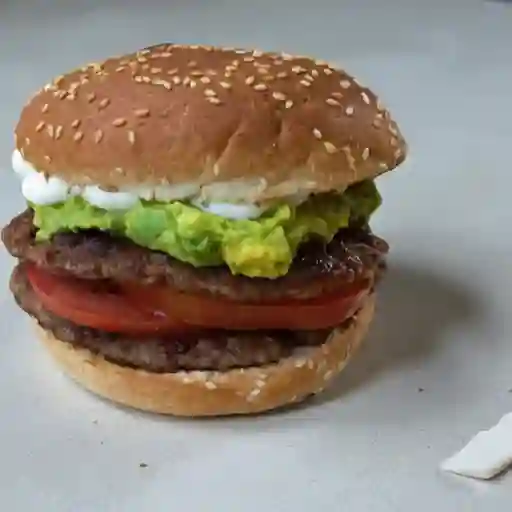 Sandwich Pollo a la Plancha Papas Fritas de Cortesia