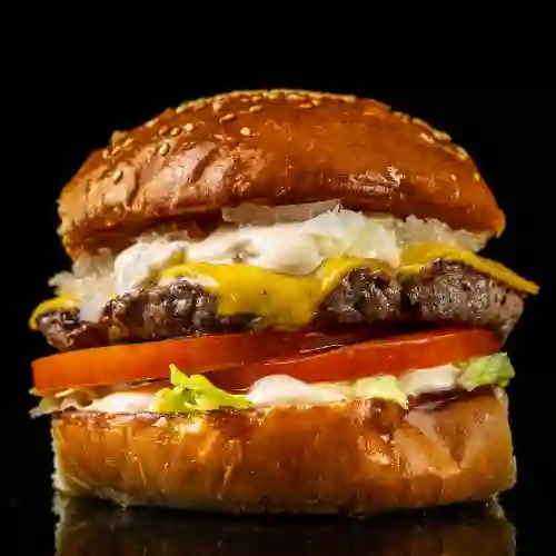 Classic Burger + Papas Fritas