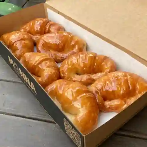 Pack 1 - 7 Medialunas Clásicas