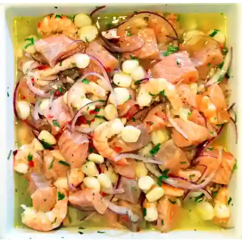 Ceviche de Salmón y Camarón