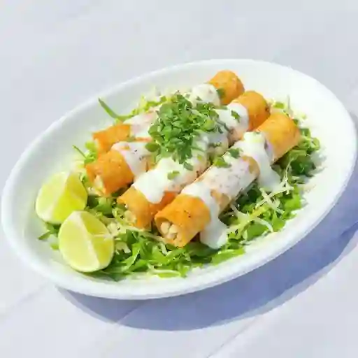 Tacos dorados de pollo