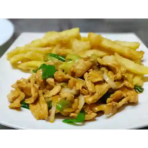 Pollo Mongoliano con Papas Fritas