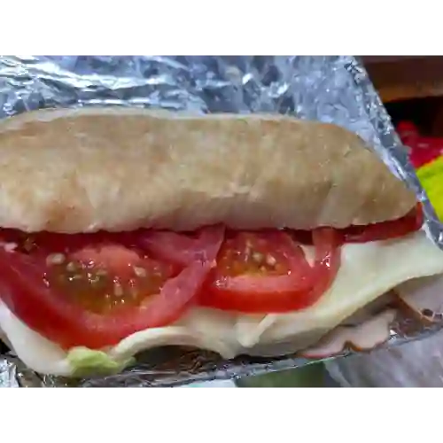 Sandwich Jamon Queso Tomate