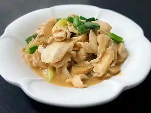 Pollo Champiñones