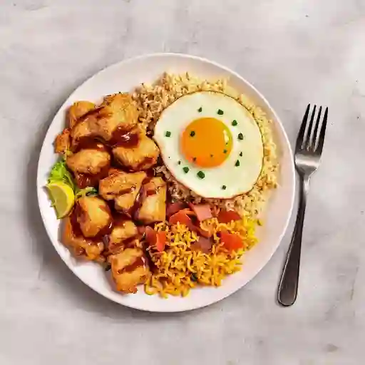 Pollo Mongoliano con Arroz Especial