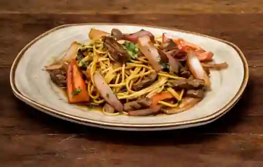 Tallarin Saltado de Carne