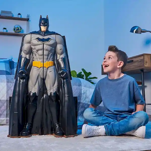 Dc Batman Se Transforma En La Batcave Playset