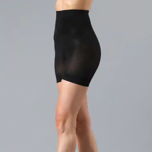 Short Compresión 70D Color Negro Talla M Flores