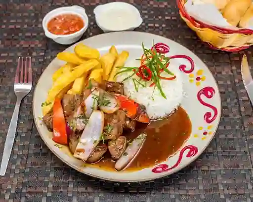 Lomo Saltado