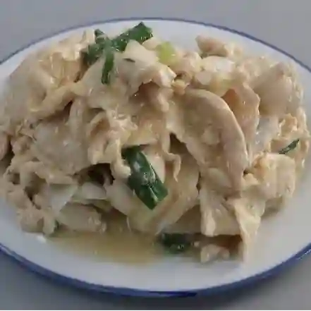 Pollo Mongoliano, con Ají