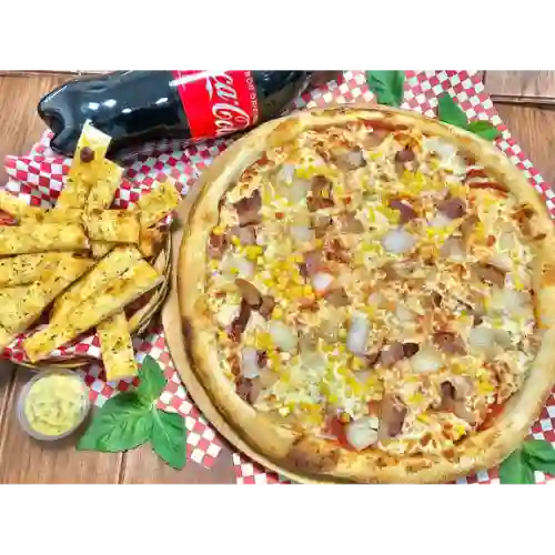 Pizza Familiar con Papas Fritas y Bebida