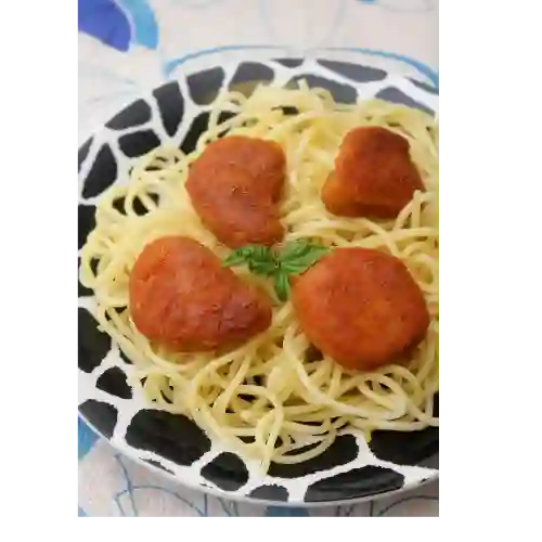 Menú de Niños 4 Nuggets con Spaghetti