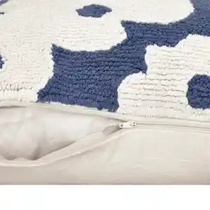 Cojín Tela Bouclé Con Diseño