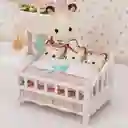 Sylvanian Families Juguete Cunita de Los Trillizos