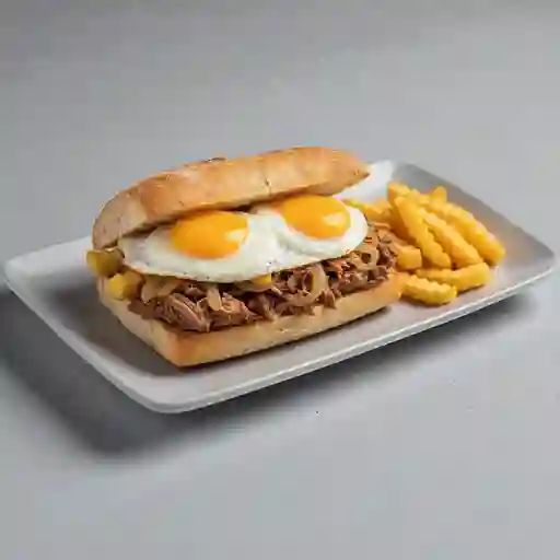 Combo 17 Sándwich de Mechada Chacarera y Bebida Lata 350 ml