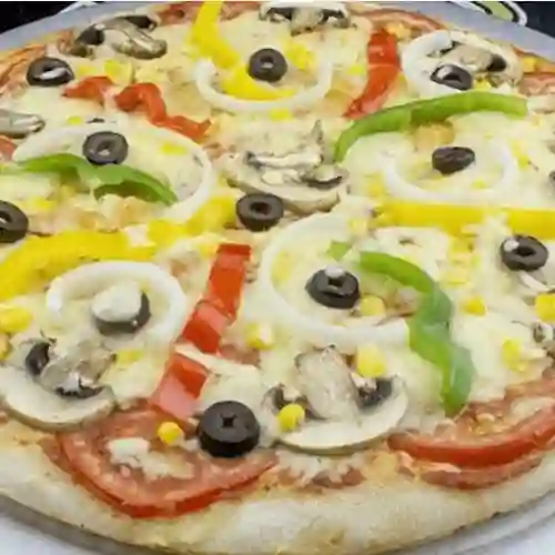 Pizza Vegetariana Familiar