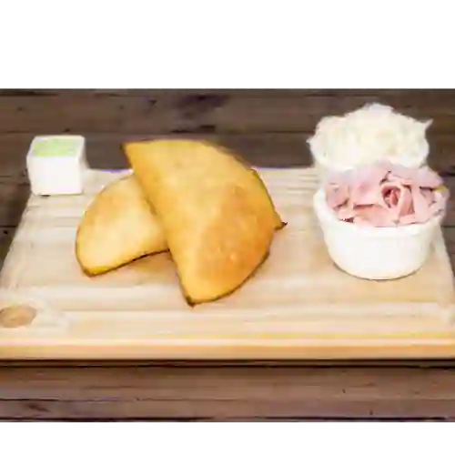 Empanada Jamón y Queso