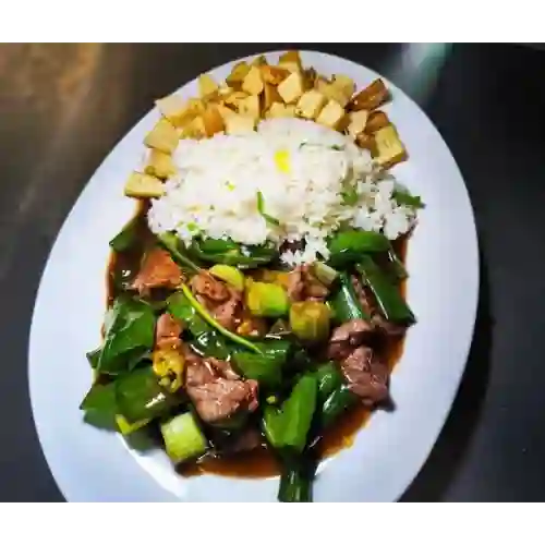 Carne Mongoliana + Arroz + Papas Fritas