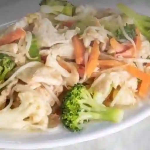 Colacion Papas Fritas con Chapsui Pollo