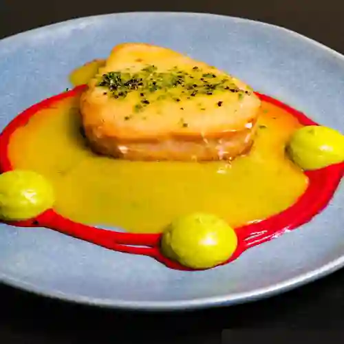 Salmon en Salsa de Mantequilla