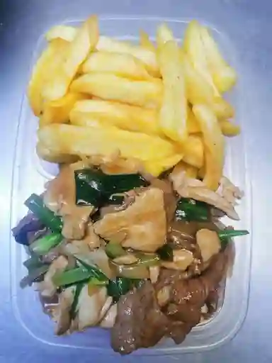 Mixto Mongoliano con Papas Fritas
