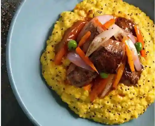 Risotto a la Huancaína con Lomo Saltado