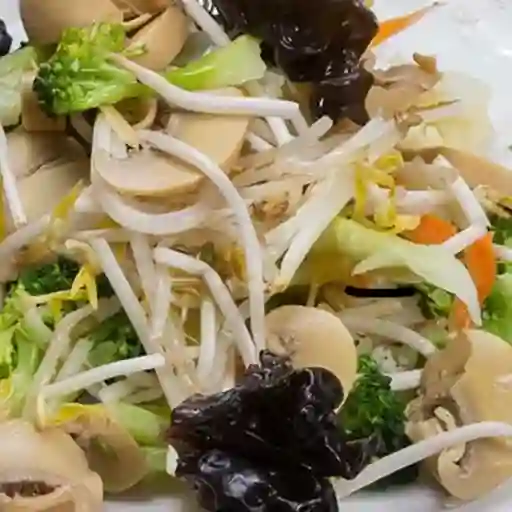 Colacion Papas Fritas y Chapsui Verduras