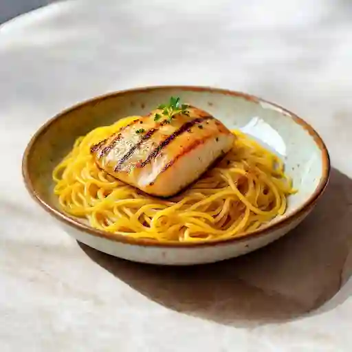 Espagueti A La Huancaina Con Pollo