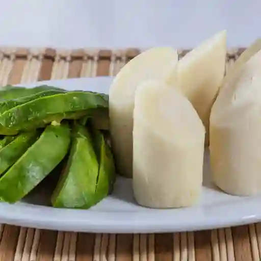 Ensalada de palmito palta