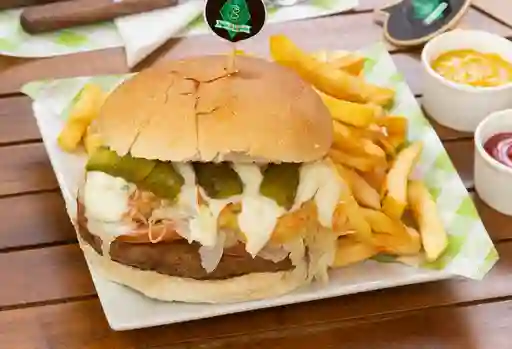 Hamburguesa Completa + Papas Fritas