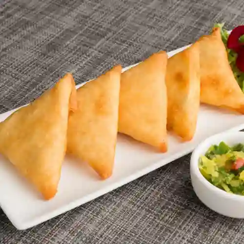 Empanada Pollo Mandarín