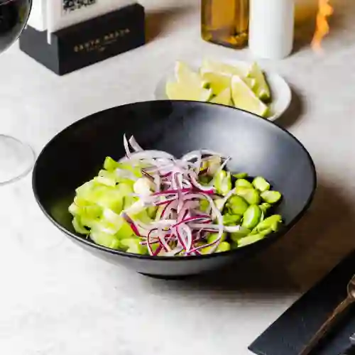 Ensalada de Apio, Habas y Cebolla Morada