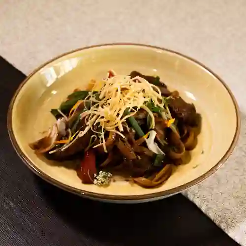 Fetuccini Salteado de Lomo