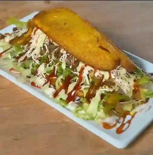 Patacon de Pollo Mechado