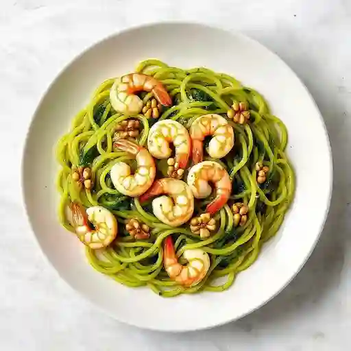 Tallarines verdes con camarones
