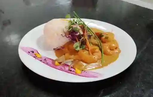 Pescado en Salsa de Mariscos