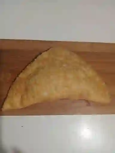 Empanada de Camarón y Queso Frita